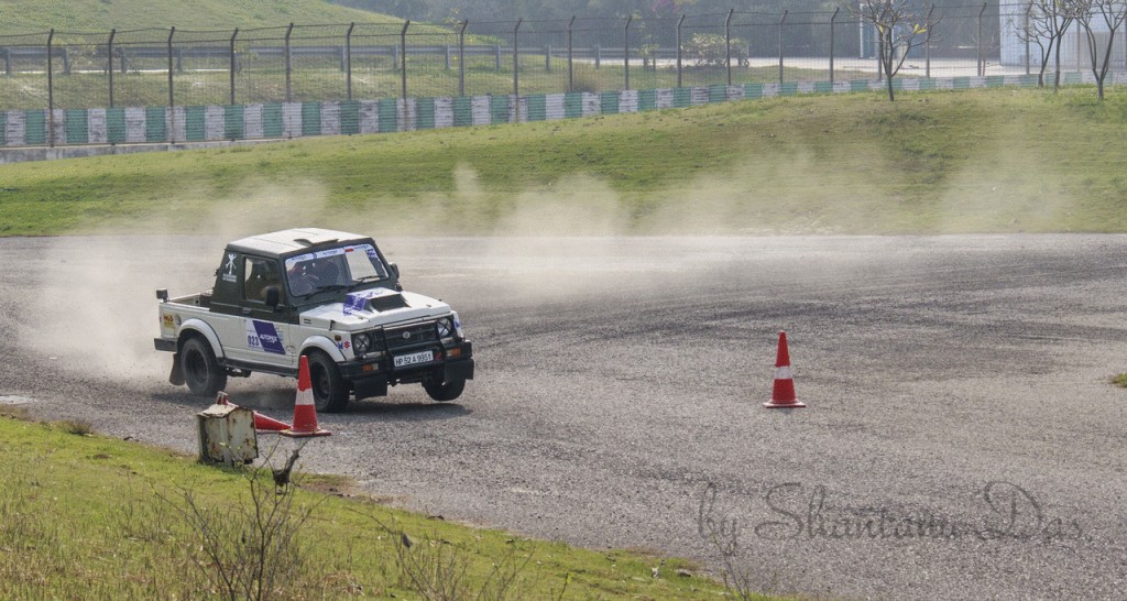 4 WD Gypsy Wheels up in Air